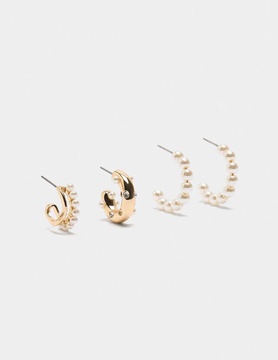 Set de aretes circulares con acabado brillante perla