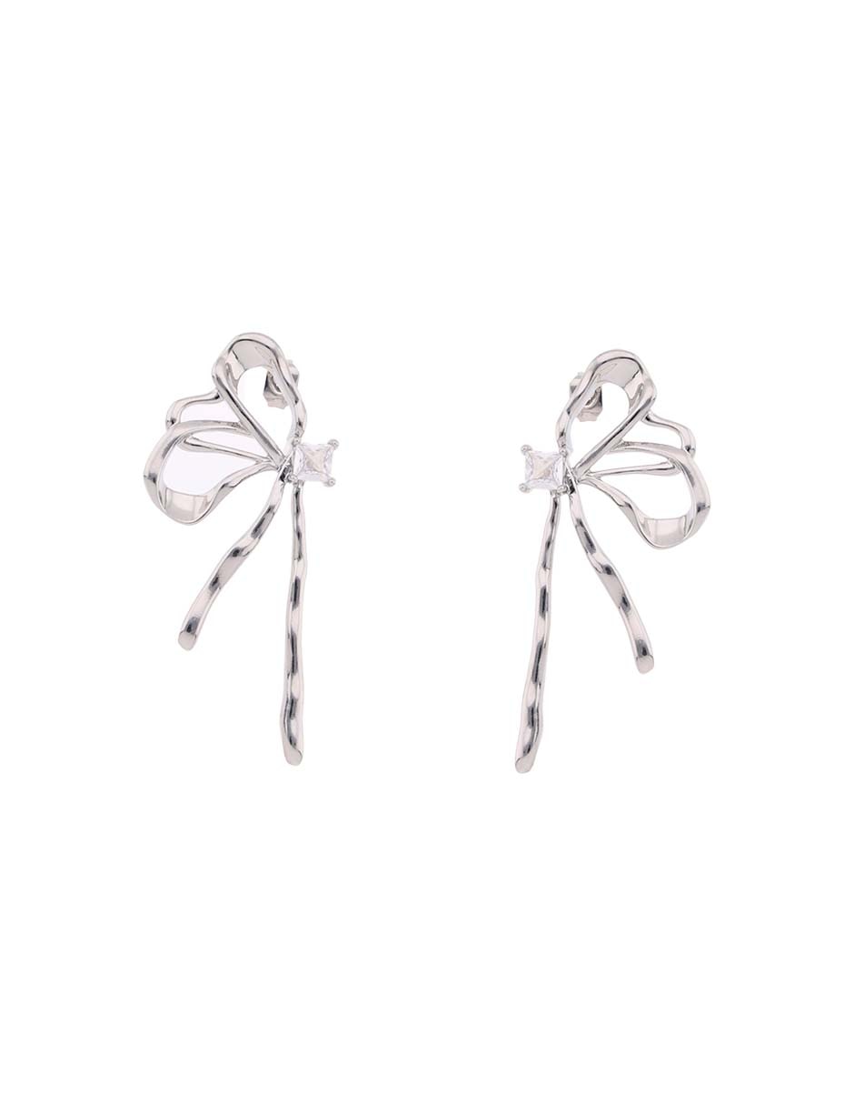 Aretes con acabado brillante