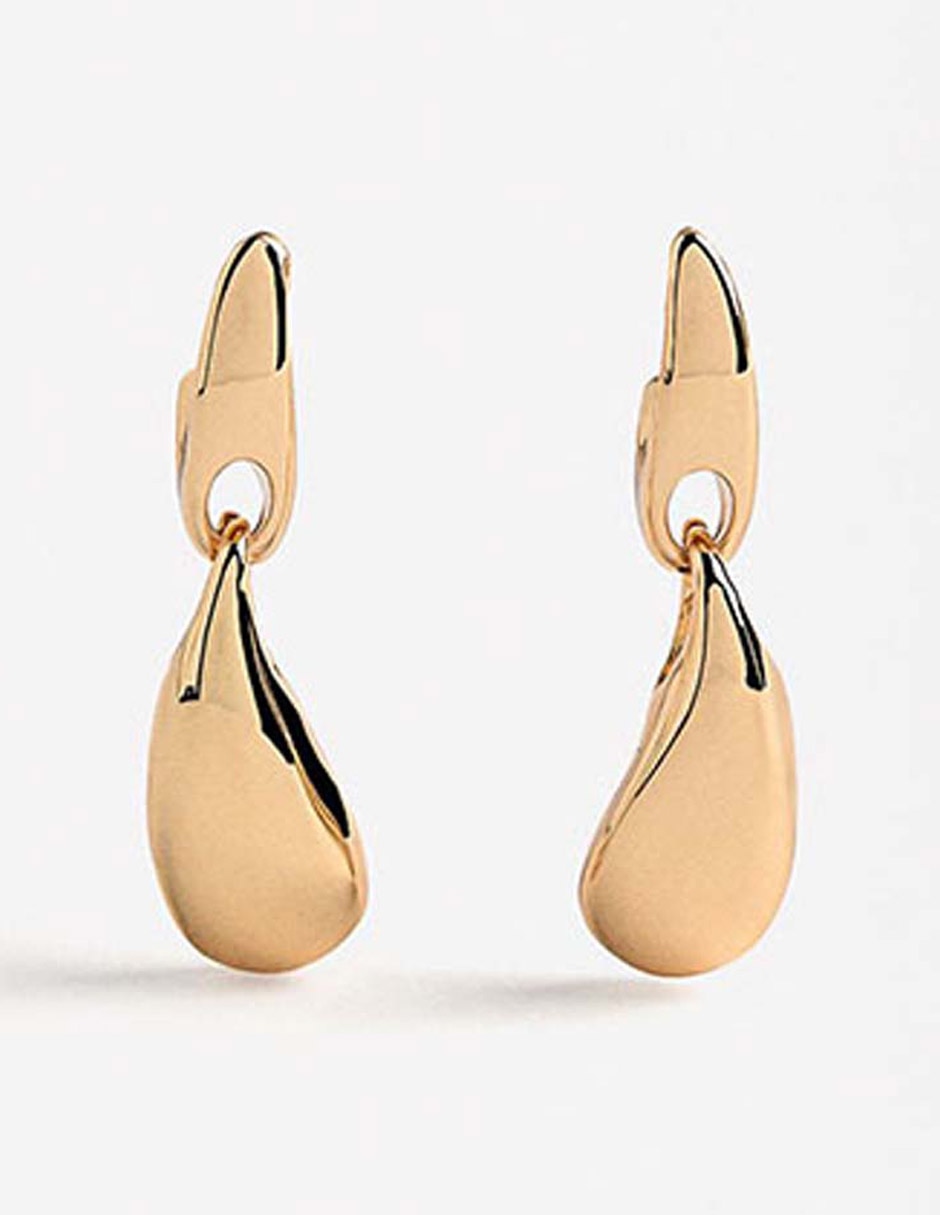 Aretes de gota con acabado brillante Aretes de gota con acabado brillante