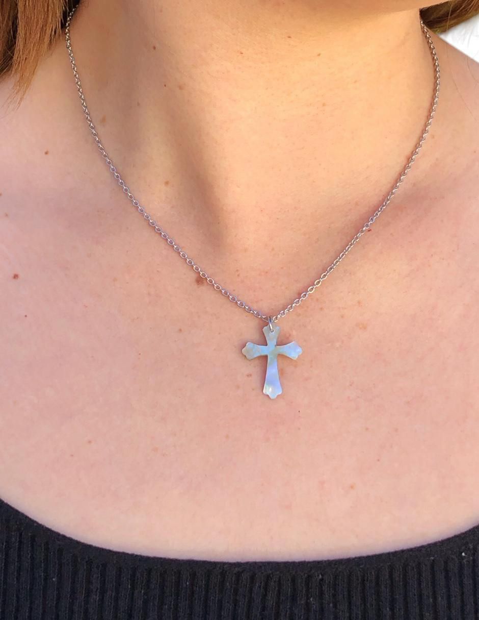 Collar cristo de cruz 3