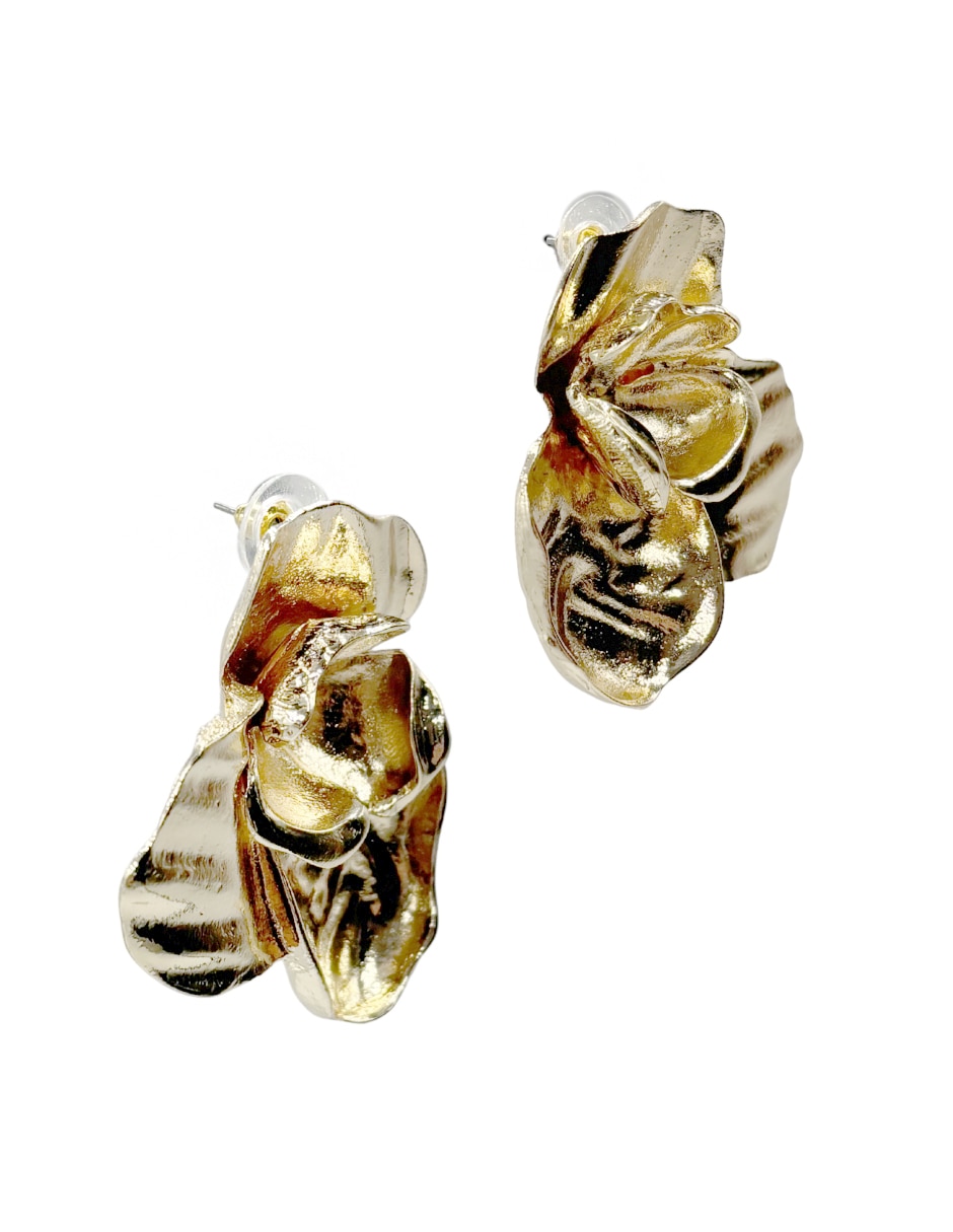 Aretes de flor con acabado brillante 4