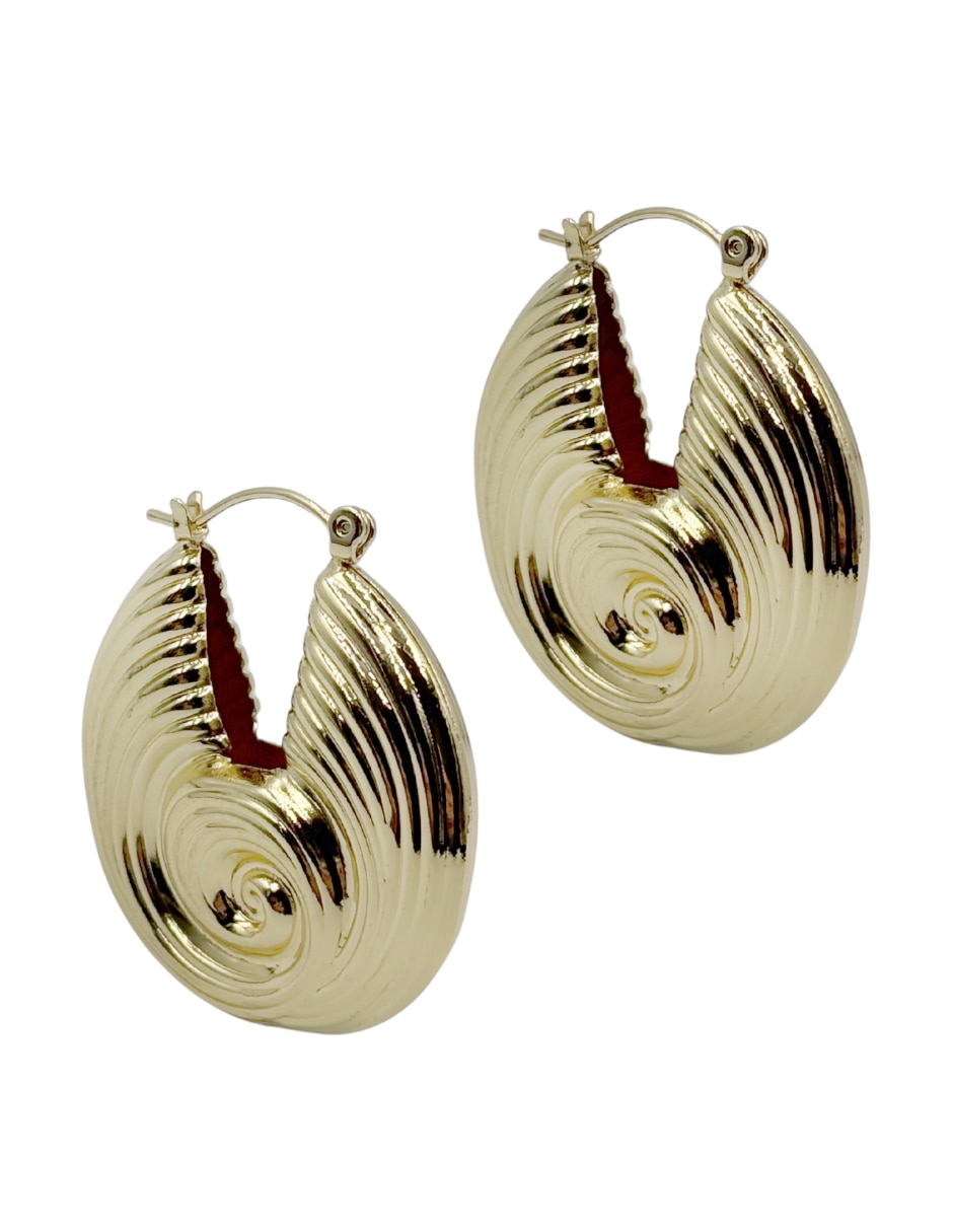 Aretes huggies de caracol con acabado brillante 1