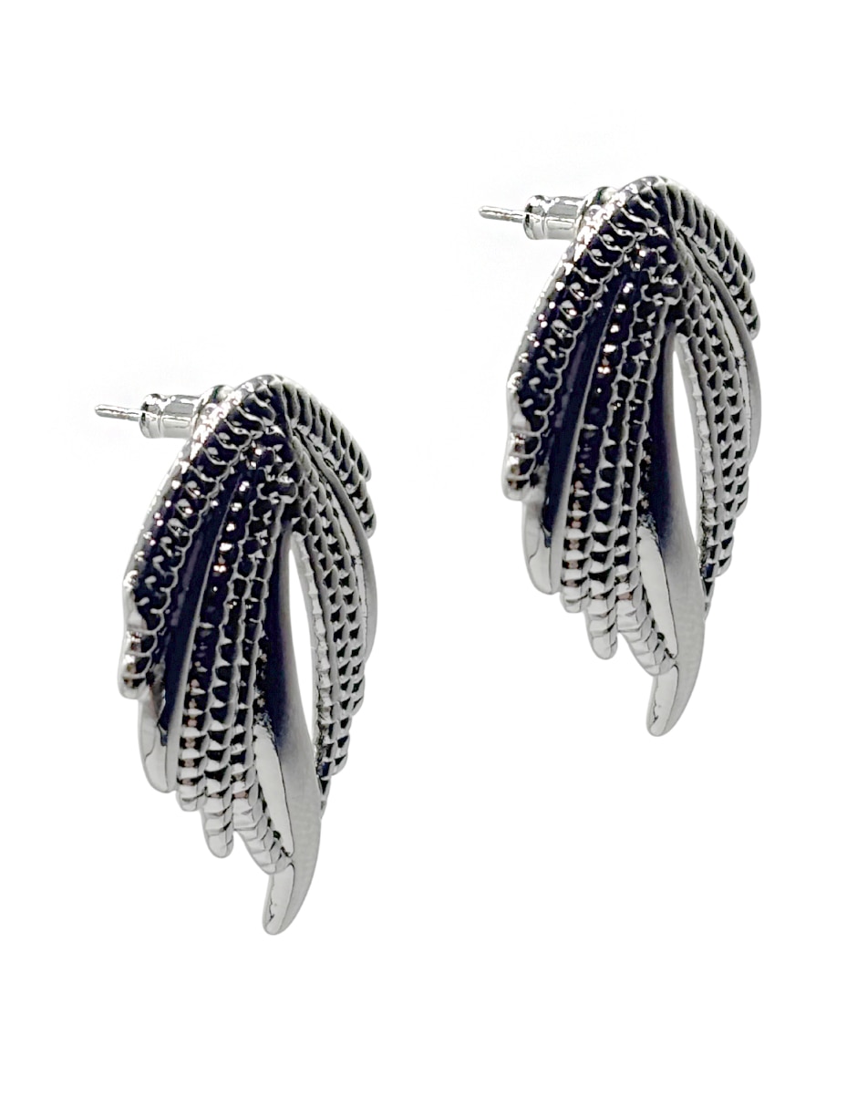 Aretes largos de hoja con acabado texturizado 3