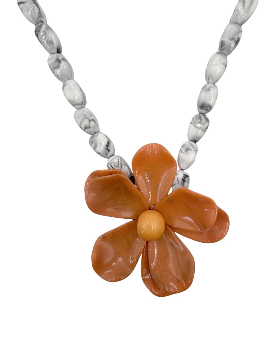 Collar de flor