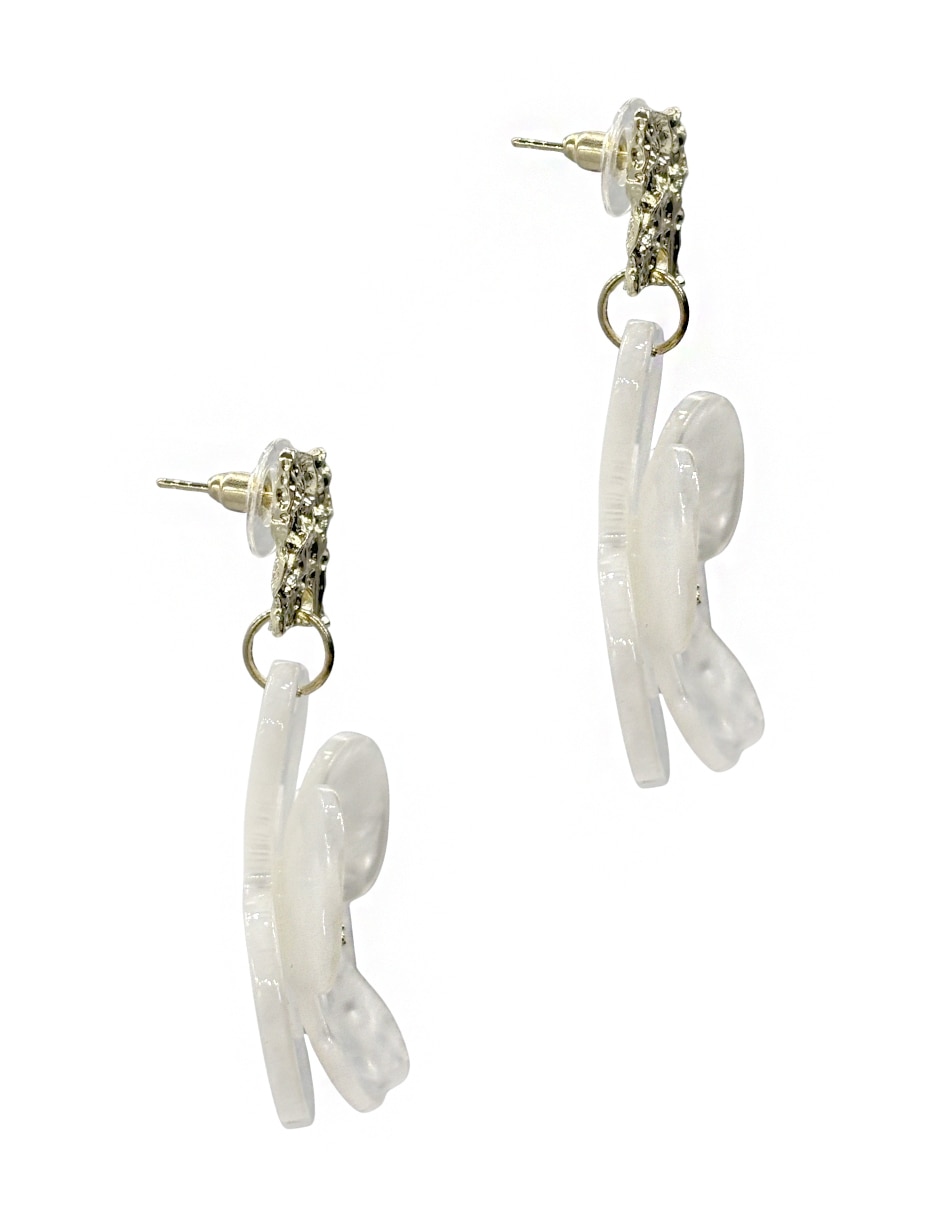 Aretes largos de flor Map con acabado liso