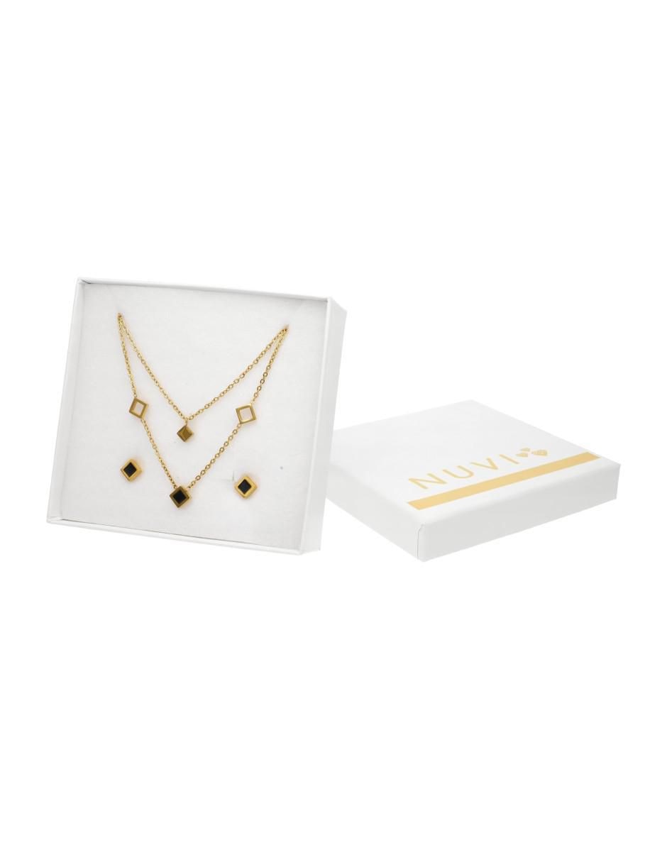Aretes y collar triangular