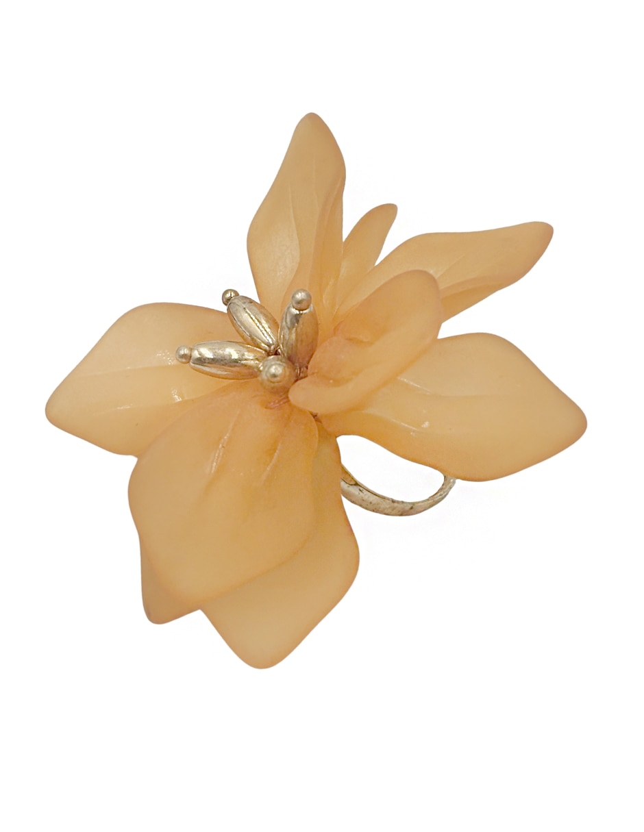 Anillo de flor acabado mate