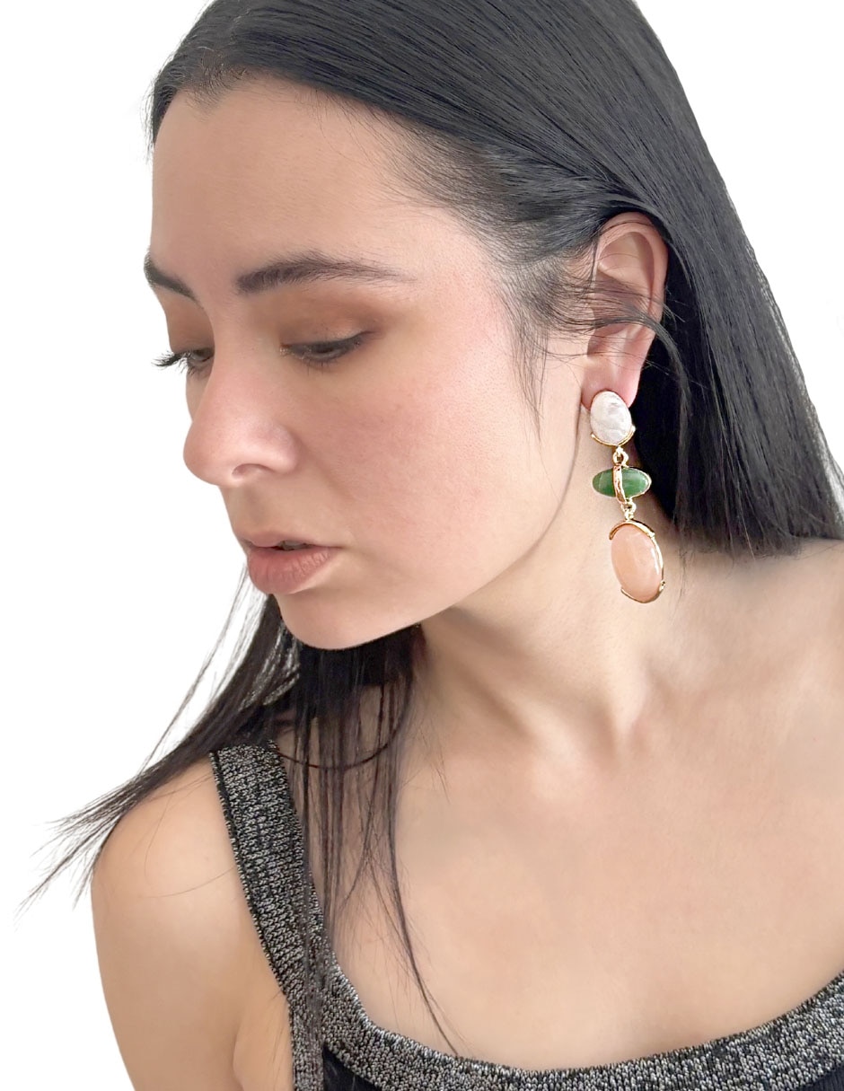 Aretes largos Map con acabado liso