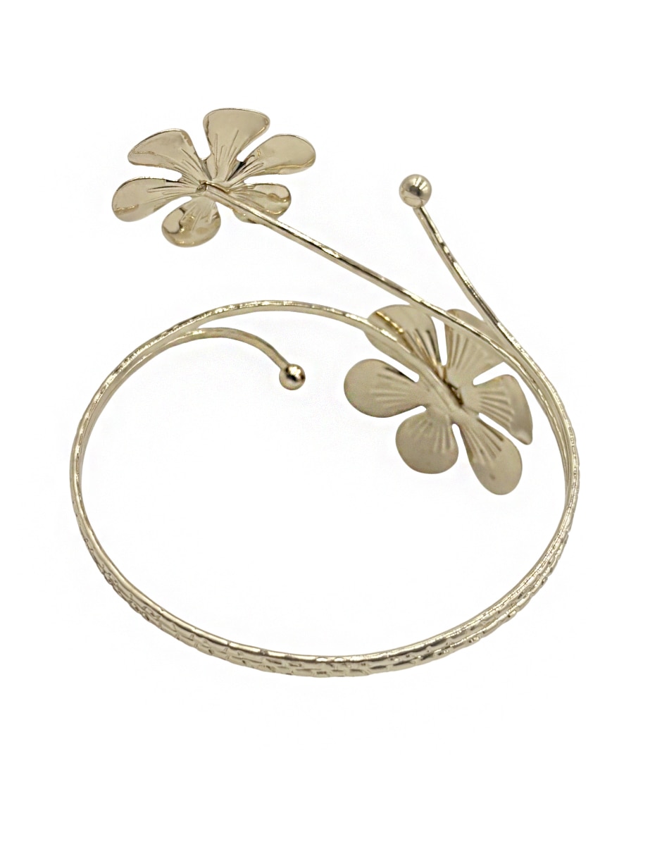Brazalete con acabado liso 4