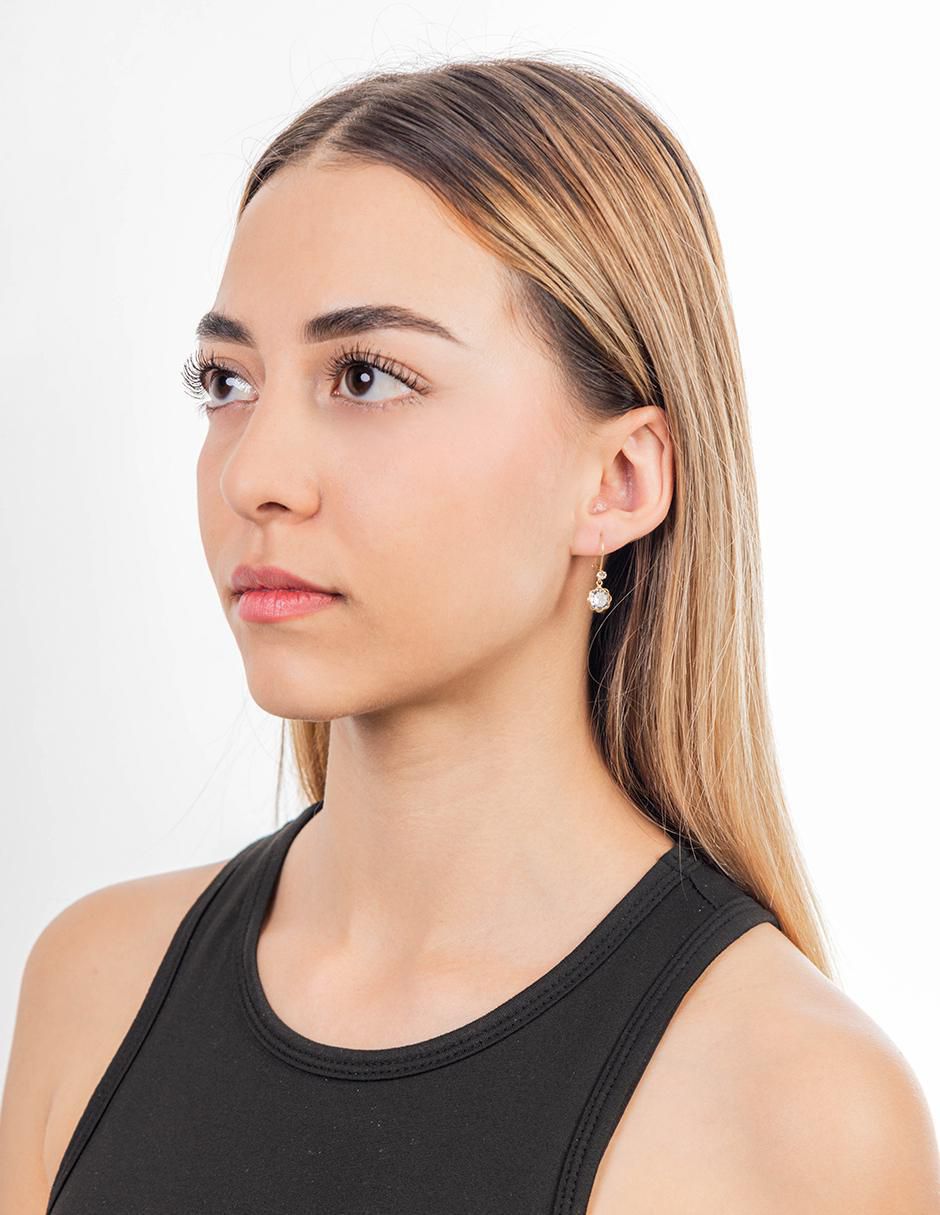 Aretes de flor de oro 10 K con acabado brillante 3