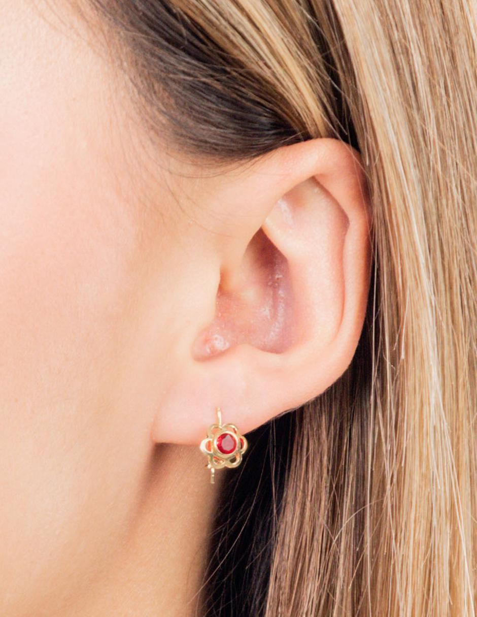Aretes de flor de oro 10 K con acabado brillante 2