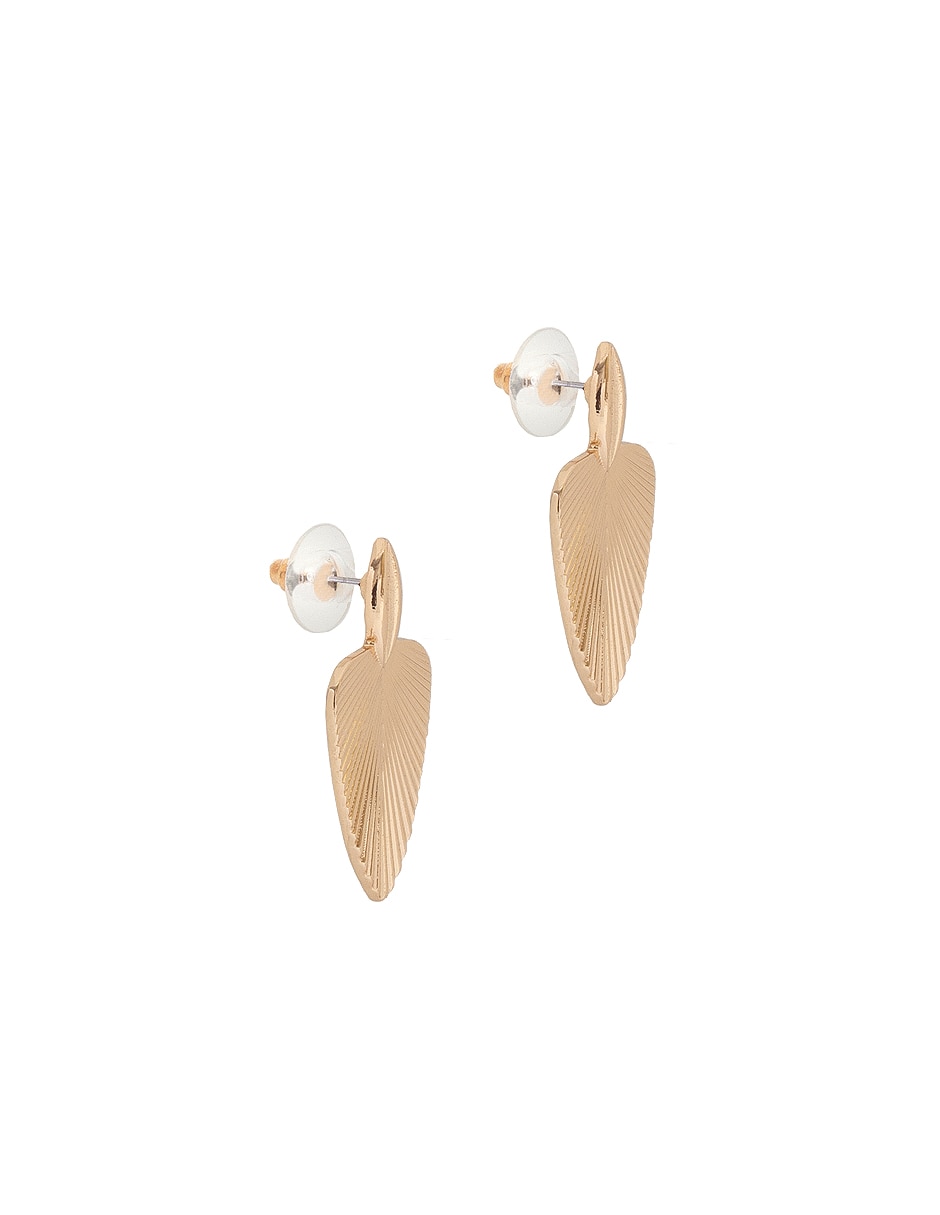 Aretes de corazón con acabado lustre 3