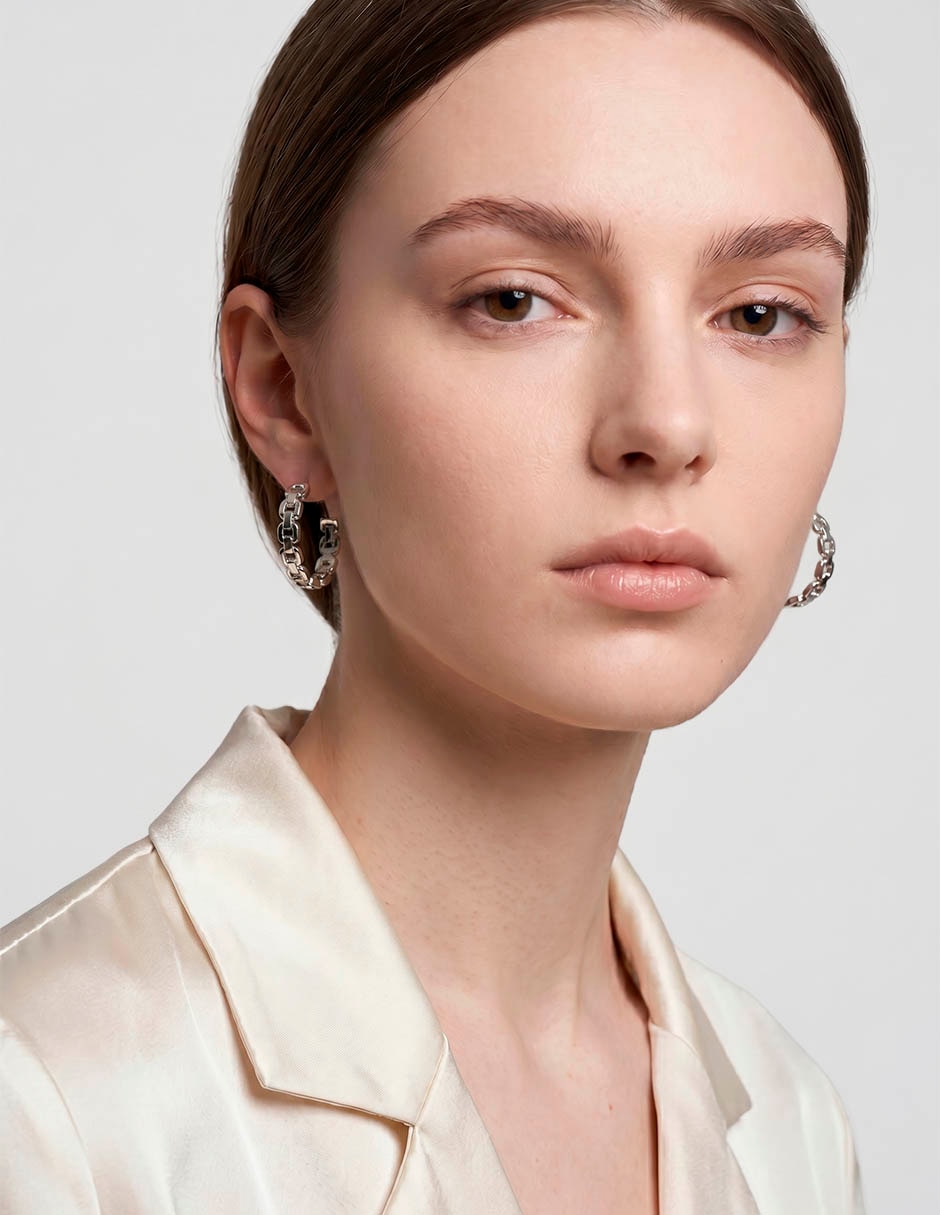 Aretes de aro con acabado brillante