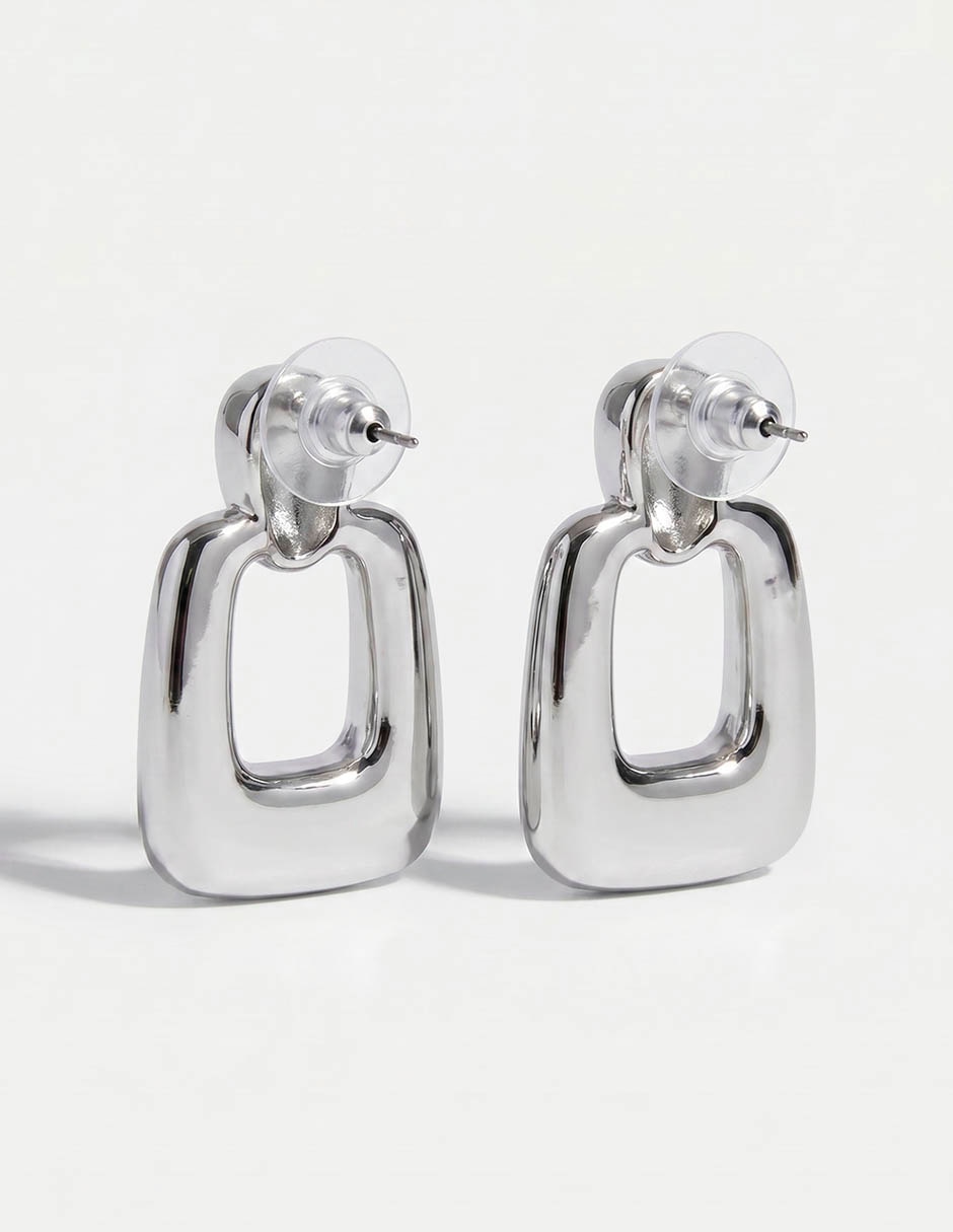 Aretes largos con acabado brillante 1