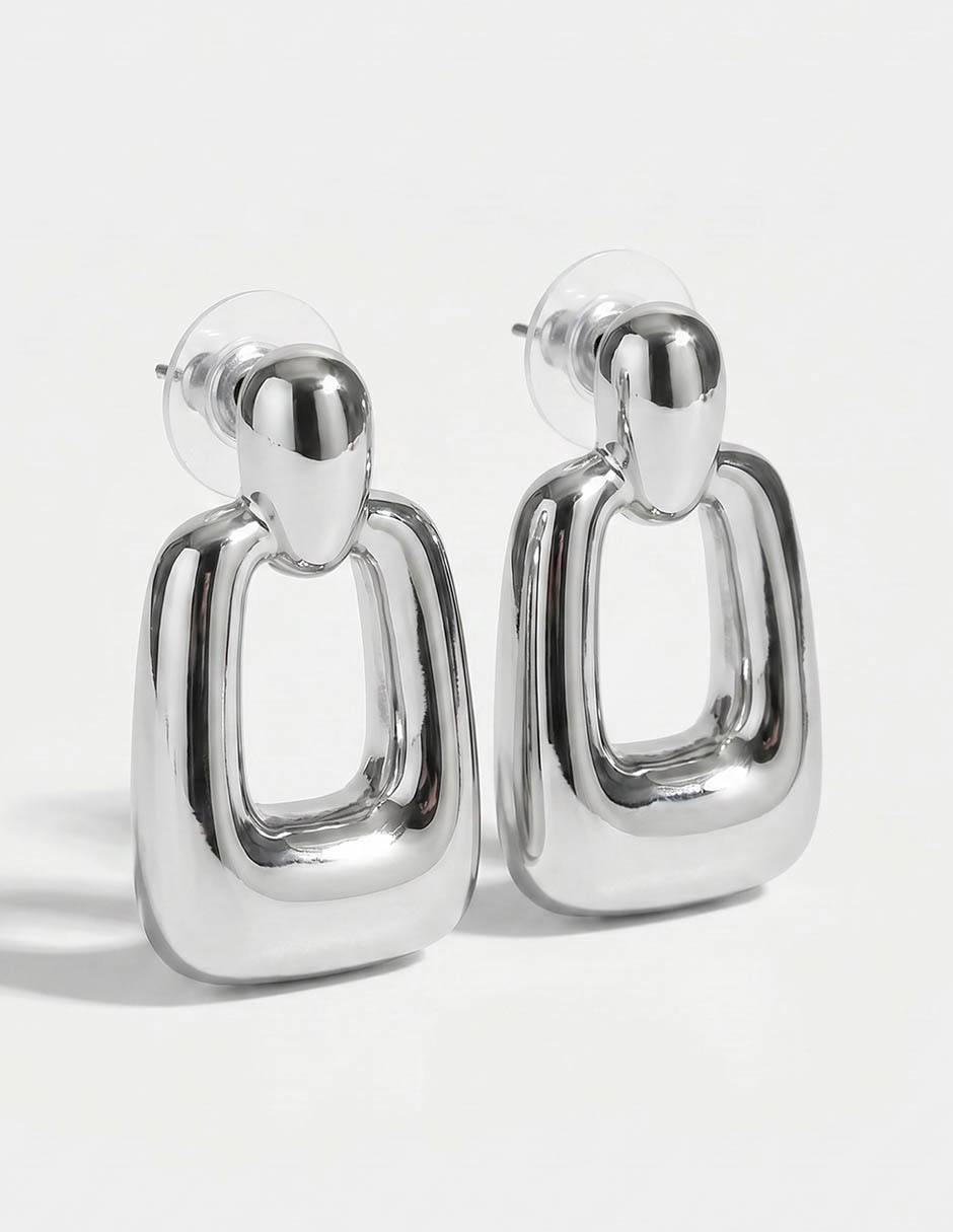 Aretes largos con acabado brillante 2