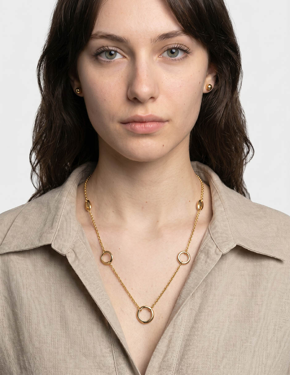 Aretes y collar
