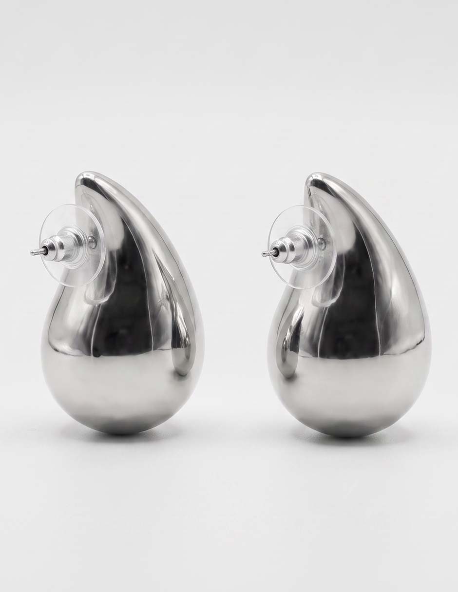 Aretes largos de gota Map con acabado pulido