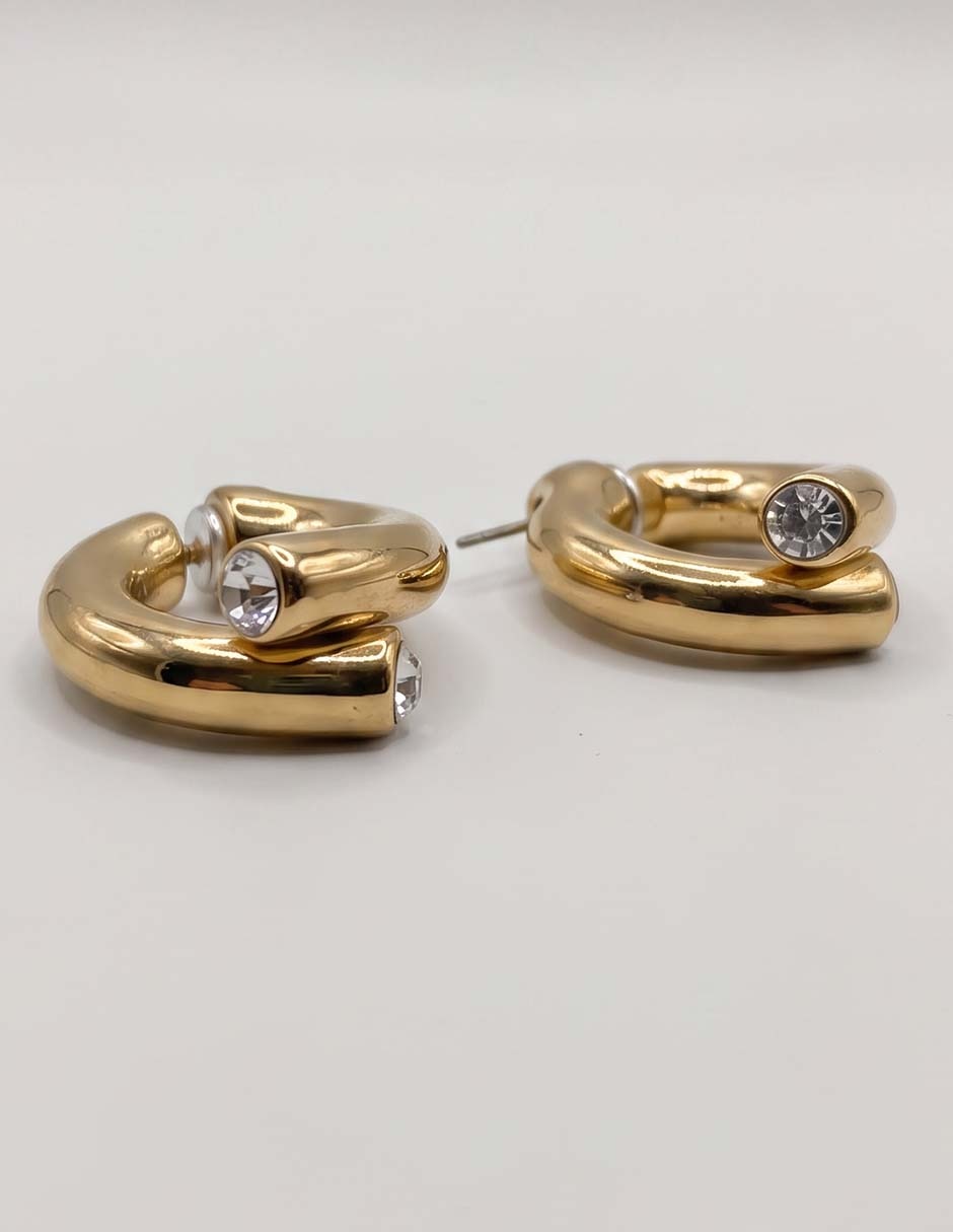 Aretes cortos s con acabado brillante 2