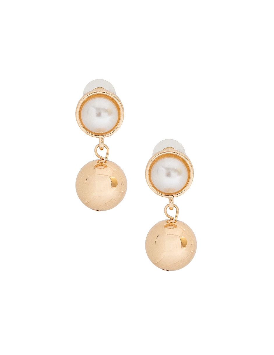 Aretes de esfera con acabado lustre Aretes de esfera con acabado lustre