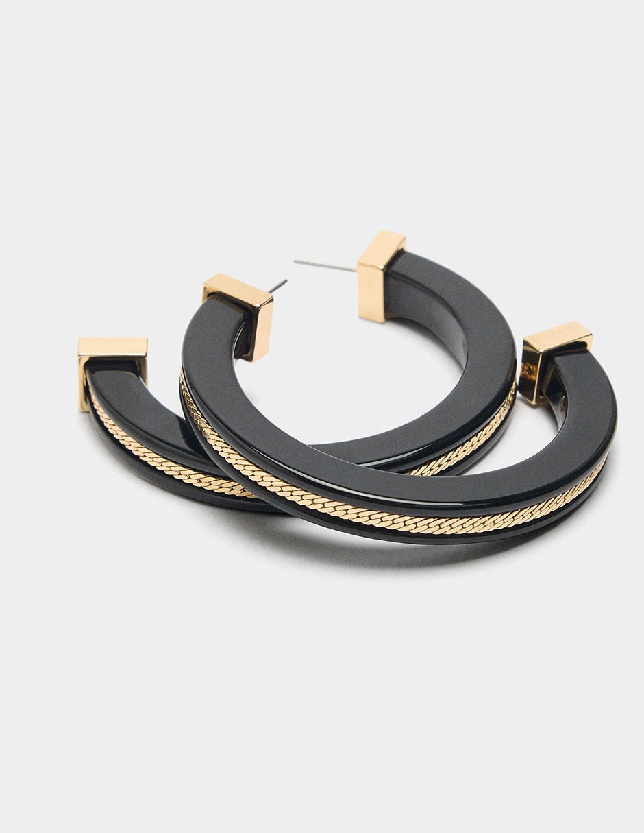 Aretes cortos con acabado pulido