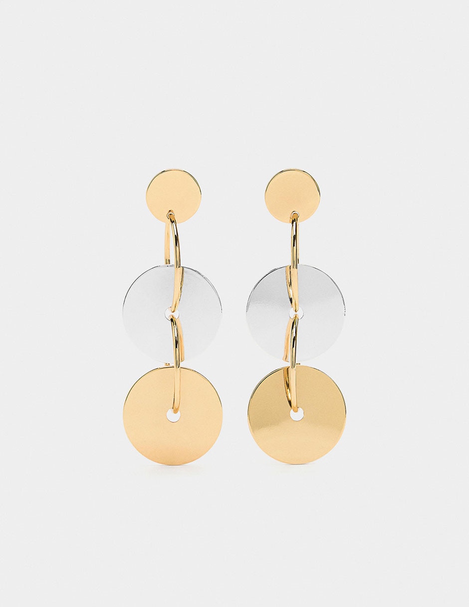 Aretes largos con acabado brillante