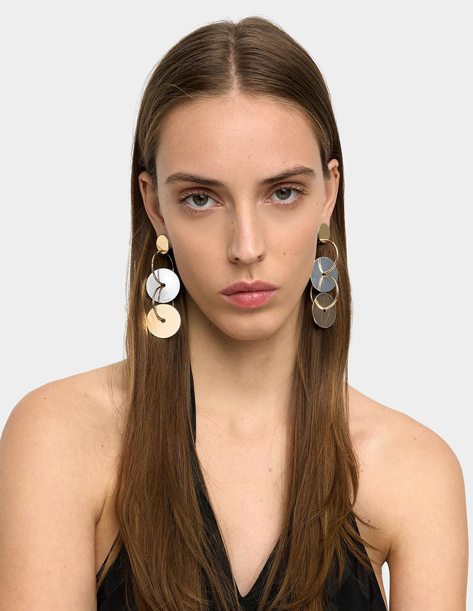 Aretes largos con acabado brillante 2