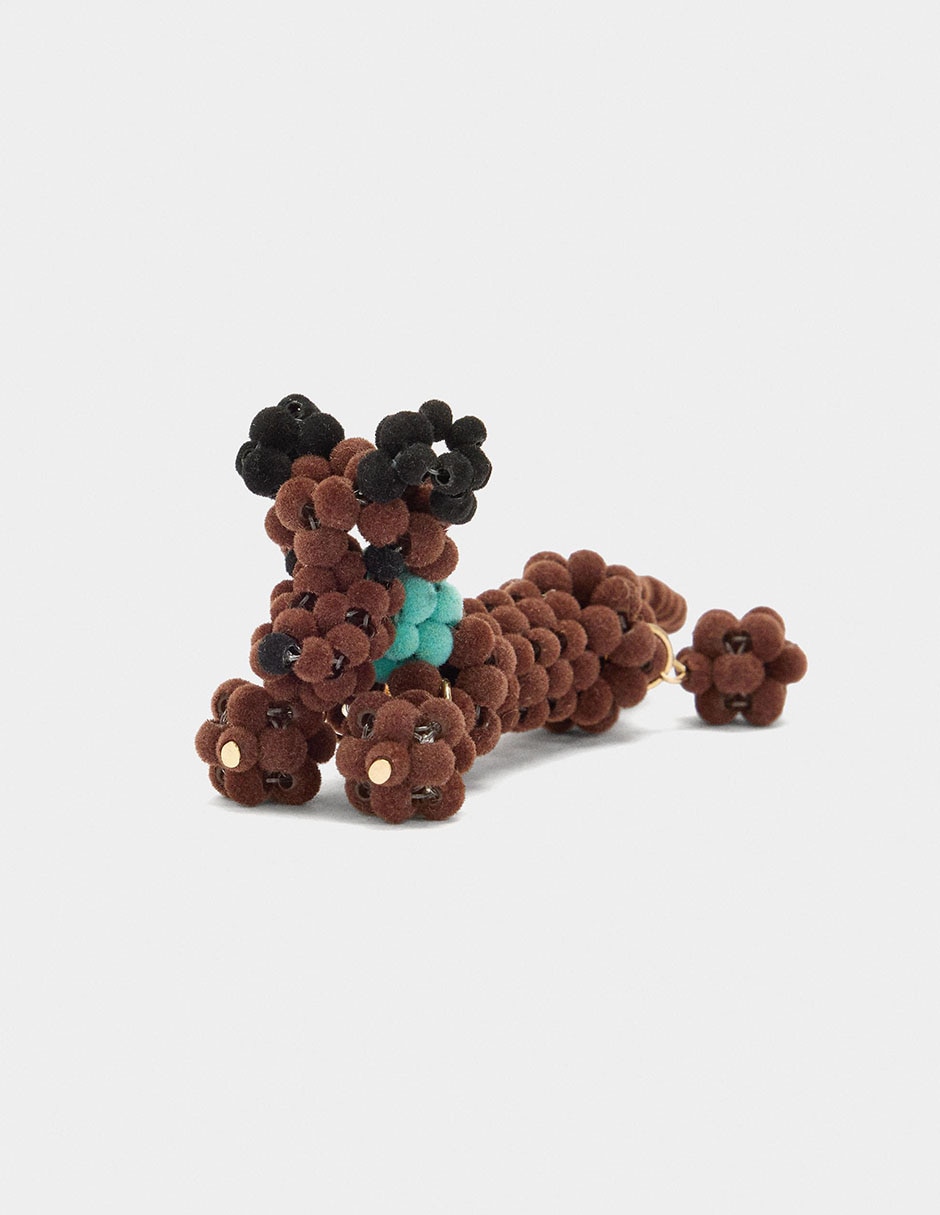 Charm Parfois forma perro