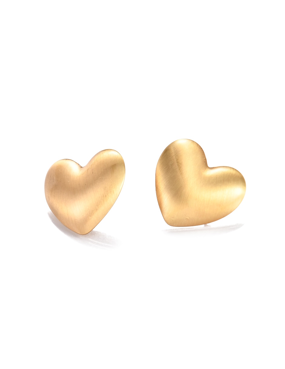 Aretes cortos de corazón 2