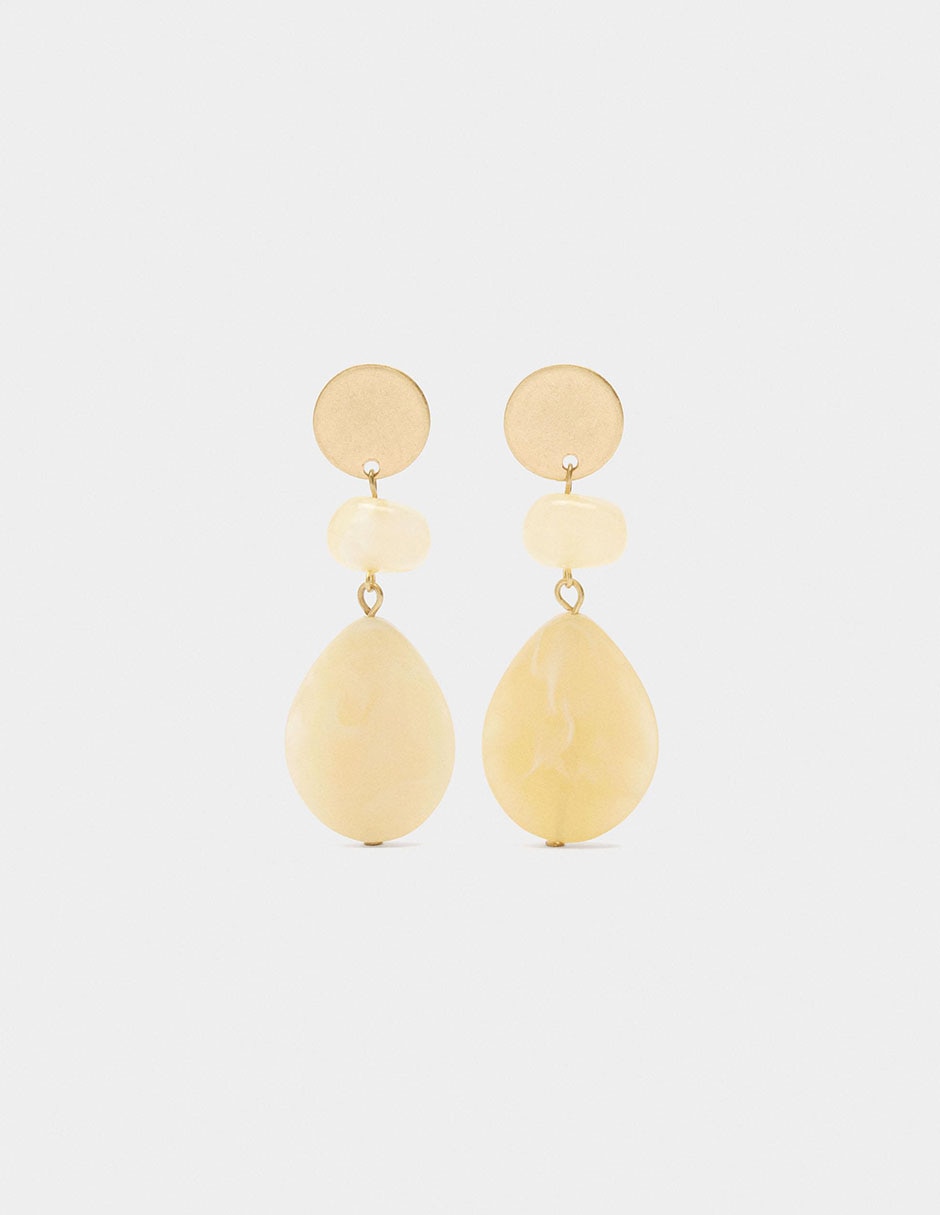 Aretes largos con acabado brillante Aretes largos con acabado brillante