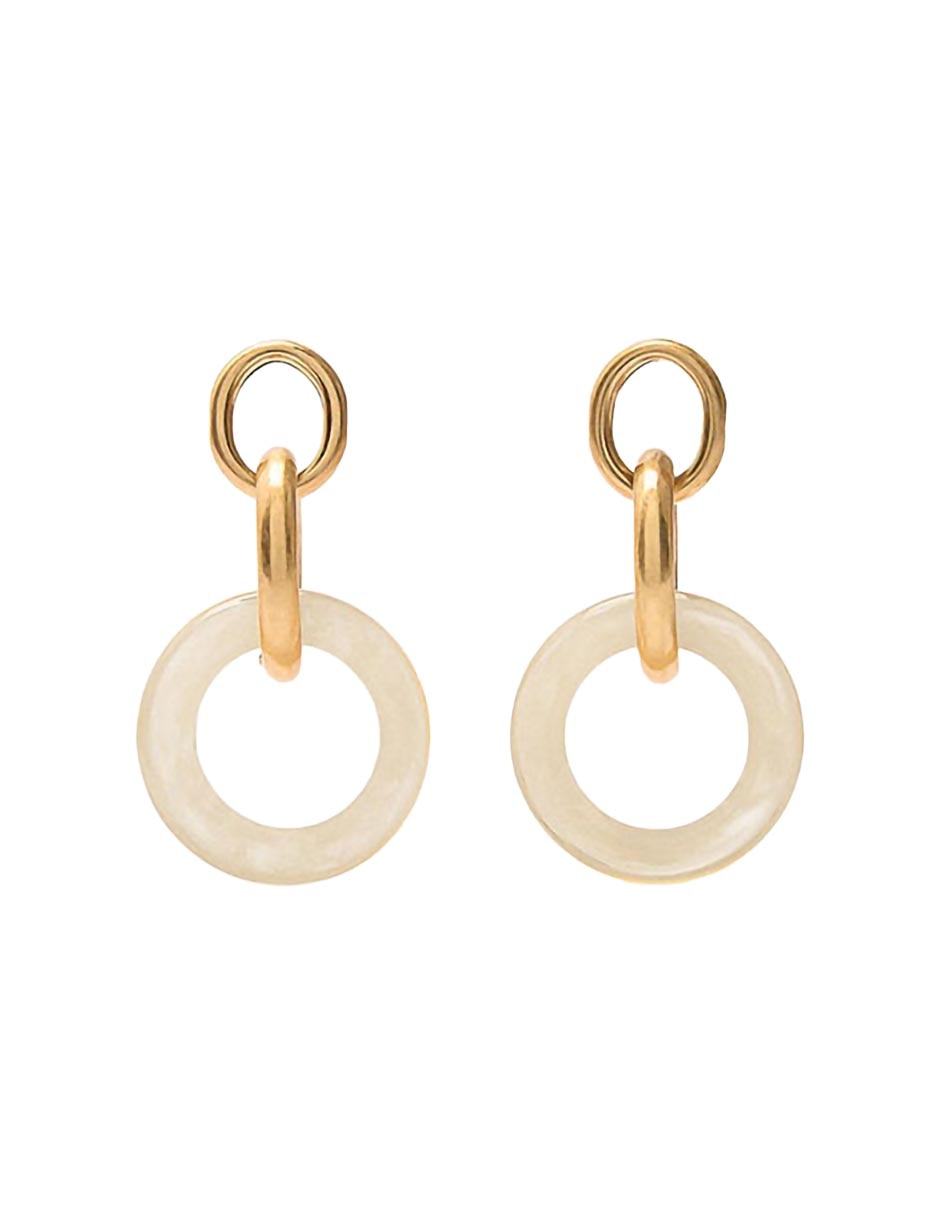 Aretes cortos con acabado mate Aretes cortos con acabado mate