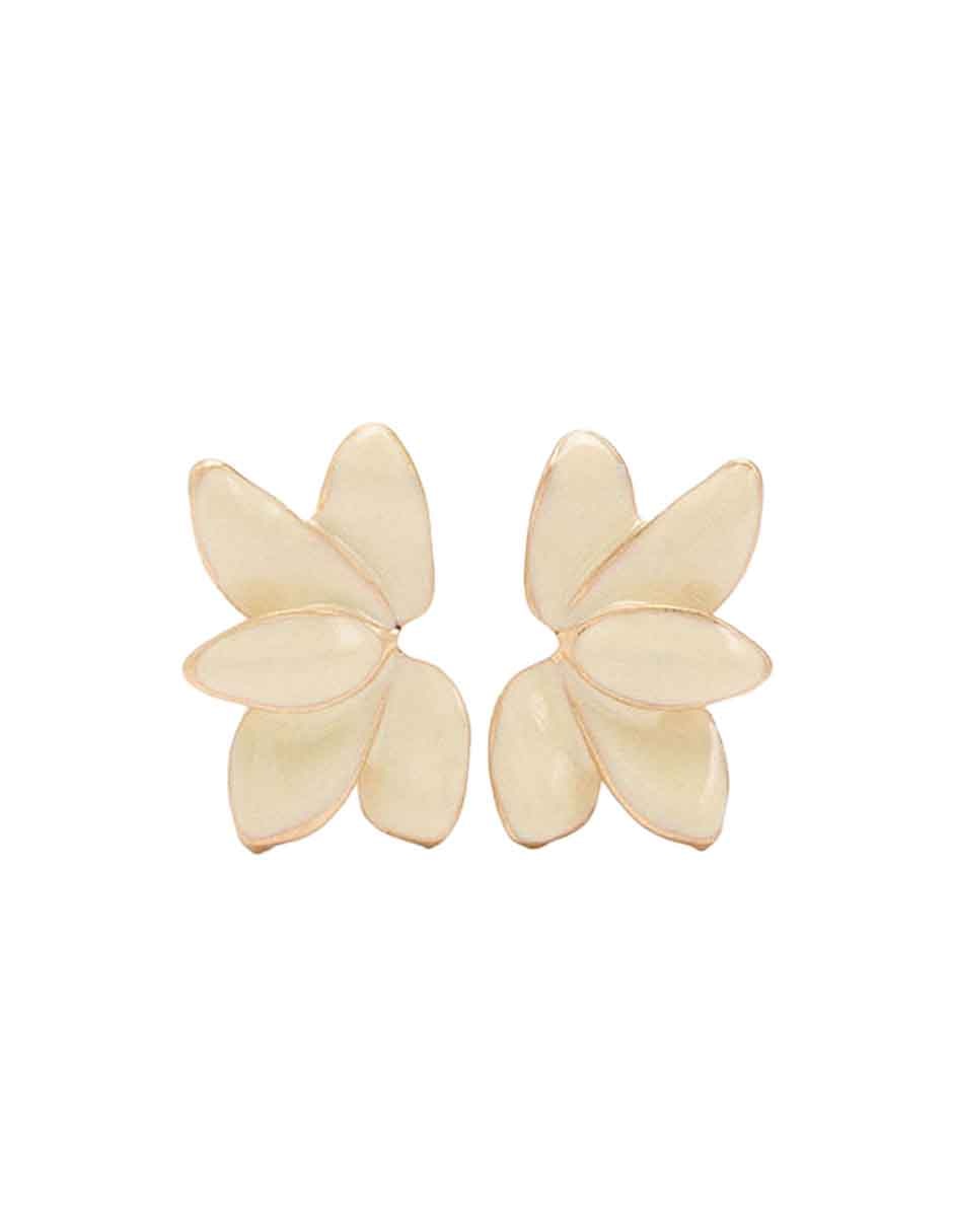 Aretes cortos con acabado brillante Aretes cortos con acabado brillante