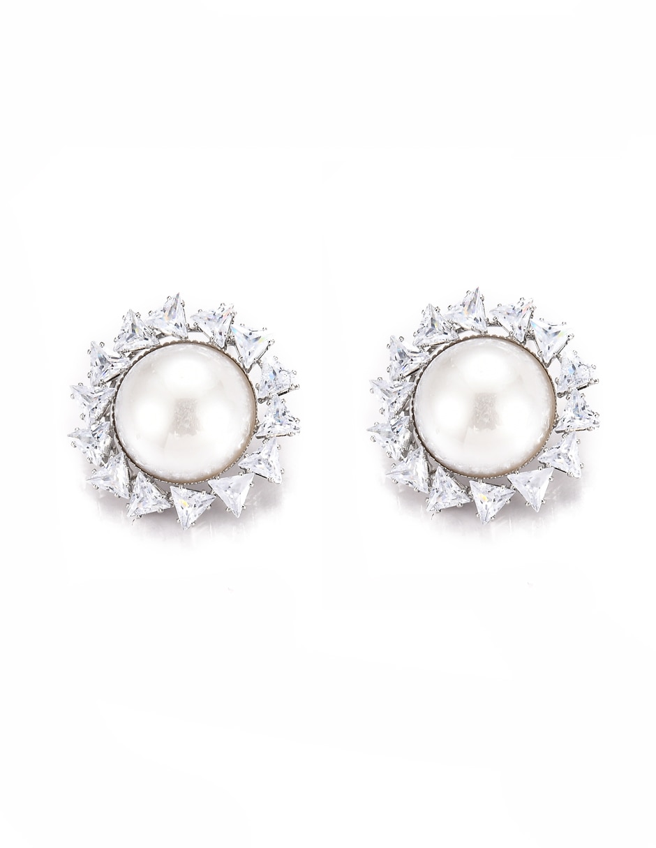 Aretes con acabado brillante