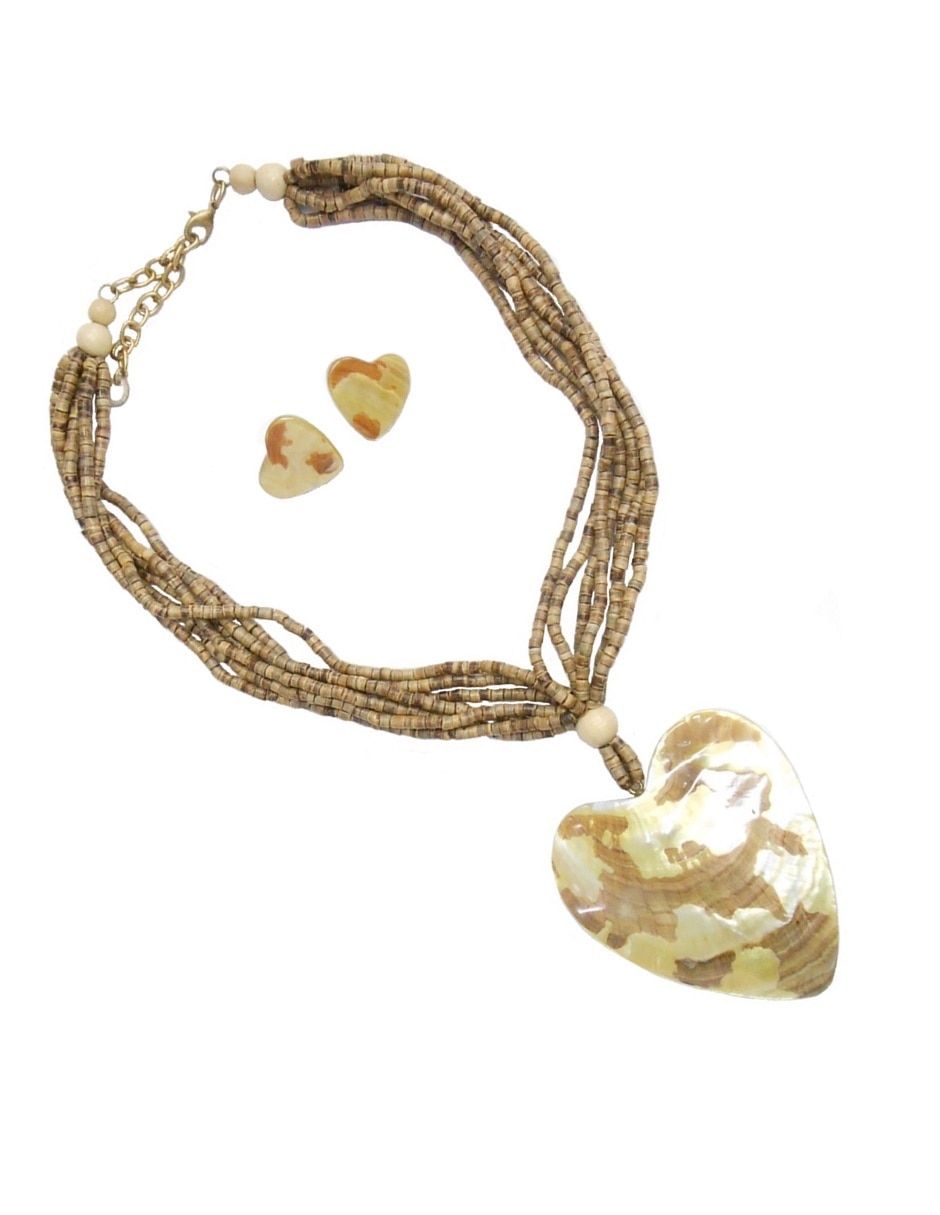 Aretes y collar de corazón concha nácar 2