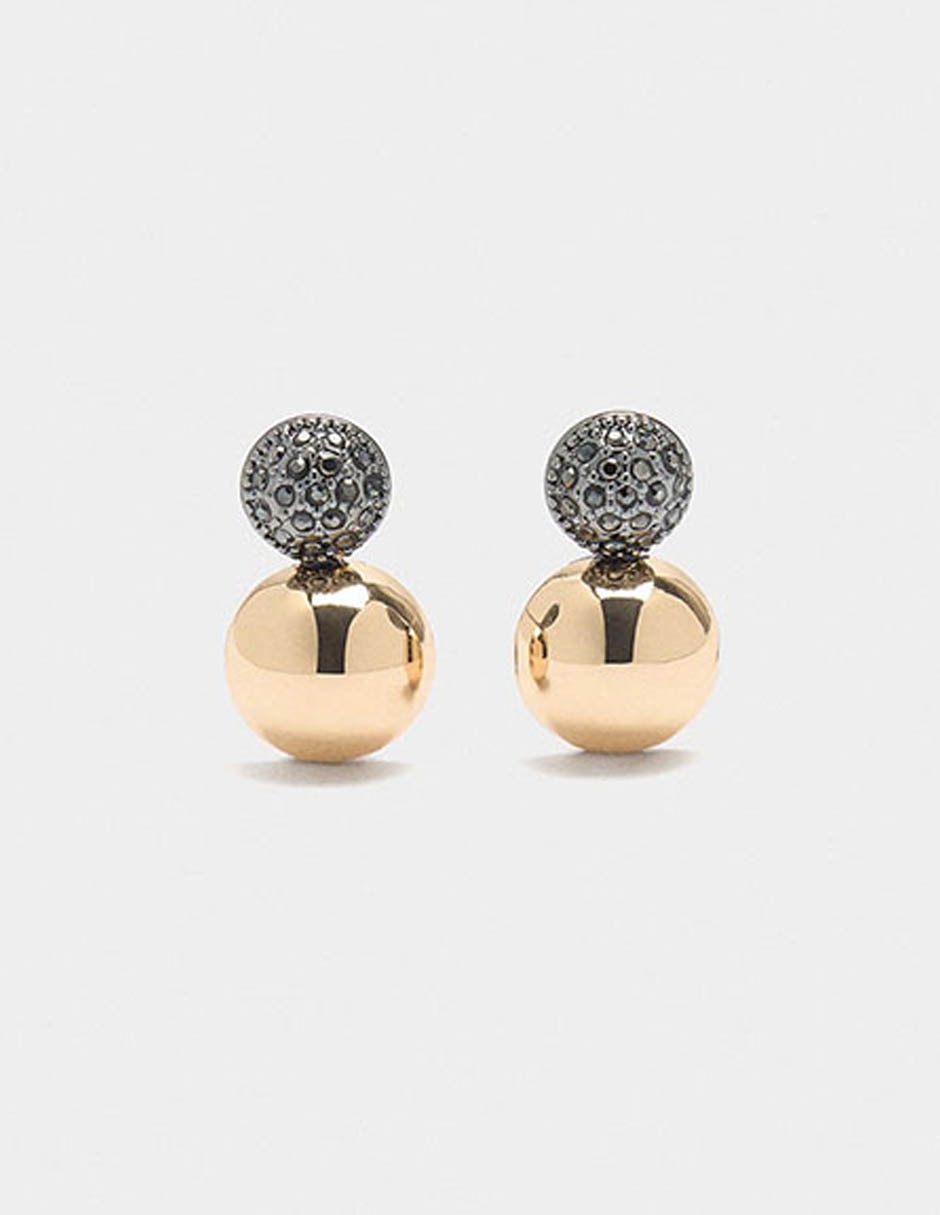 Aretes Golden Delicates con acabado liso
