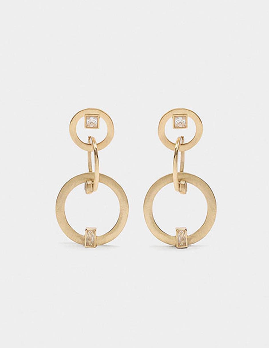 Aretes Golden Delicates con acabado liso Aretes Golden Delicates con acabado liso