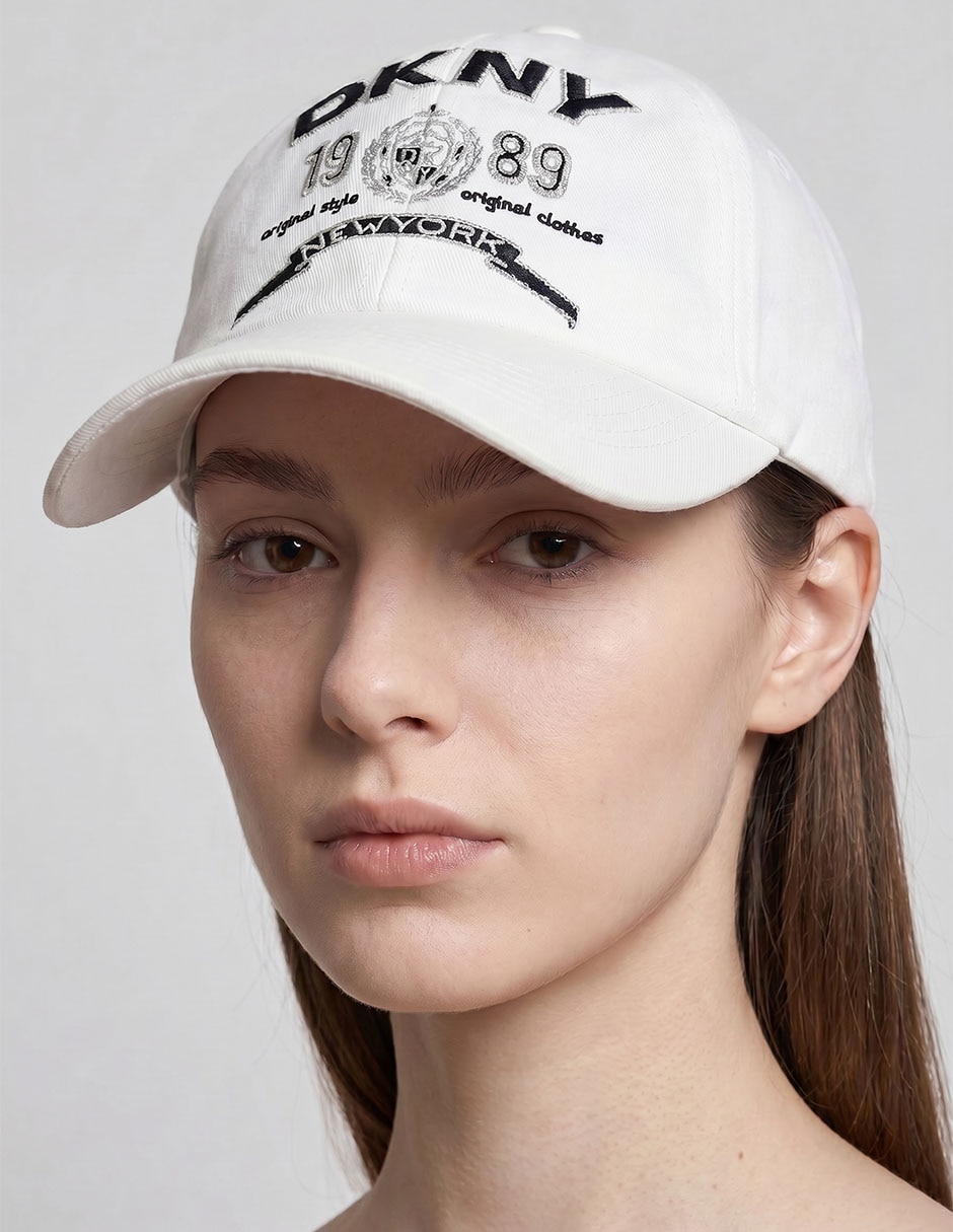 Gorra visera curva hebilla casual para mujer