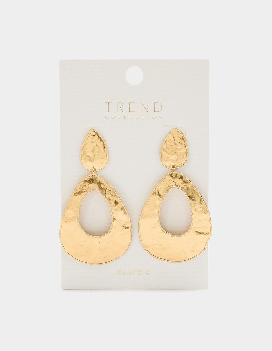 Aretes largos Trend Extra con acabado martillado