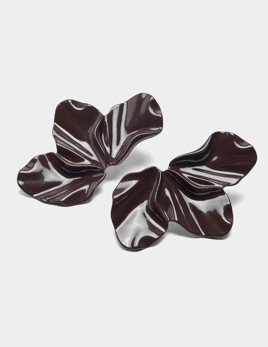 Aretes cortos Petals con acabado brillante