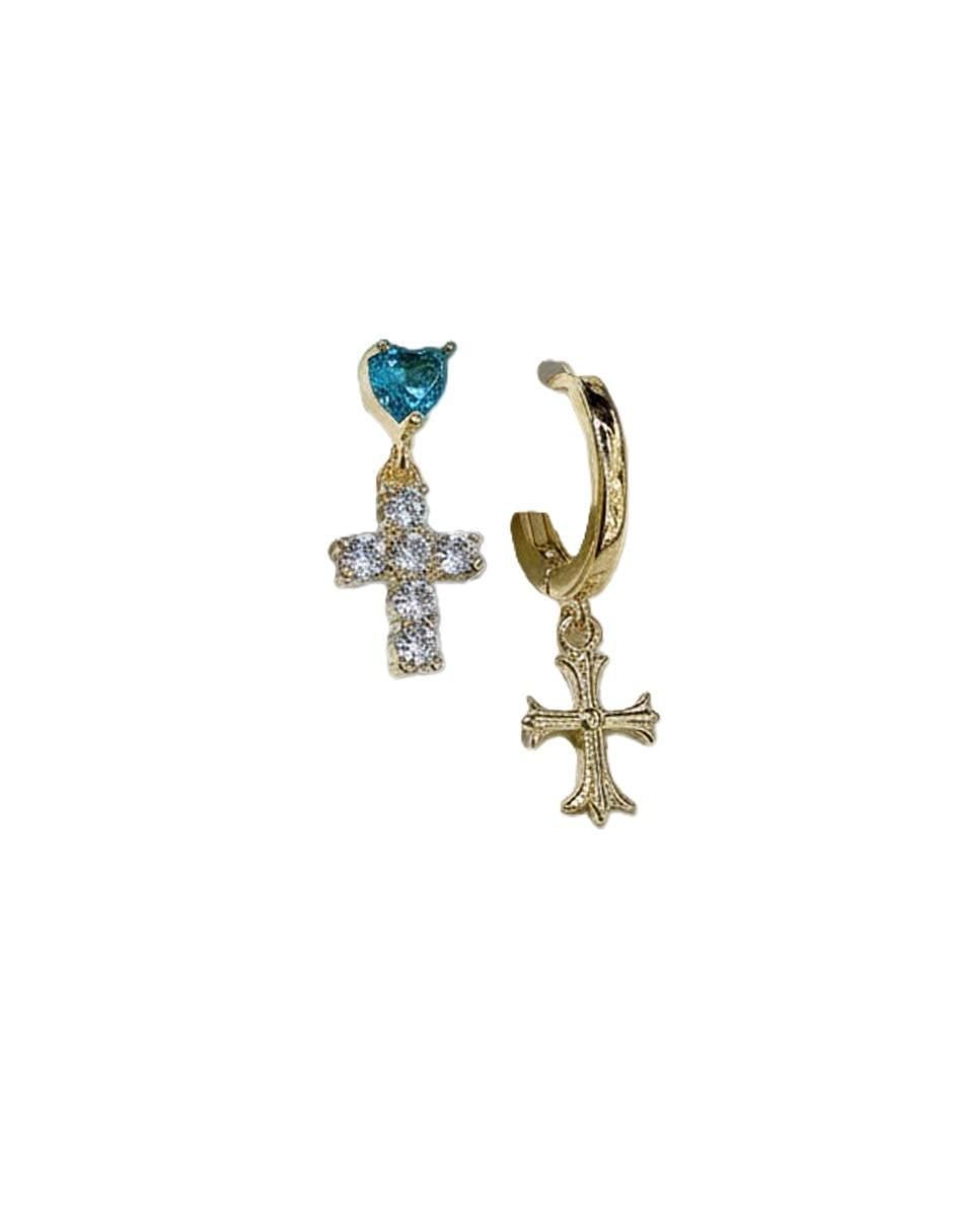 Set de aretes de cruz de oro laminado 10 K con acabado brillante 3