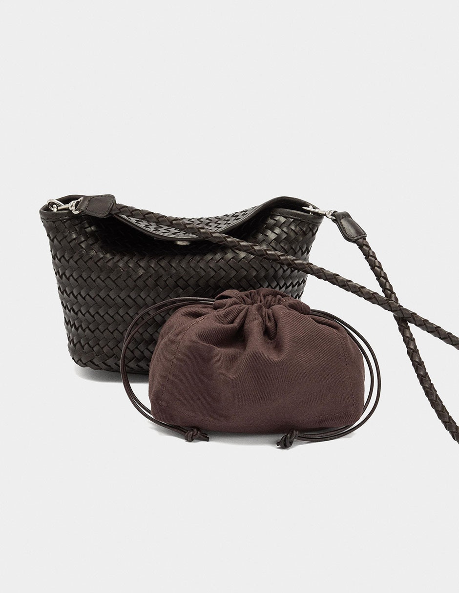 Bolsa crossbody Parfois de cuero para mujer