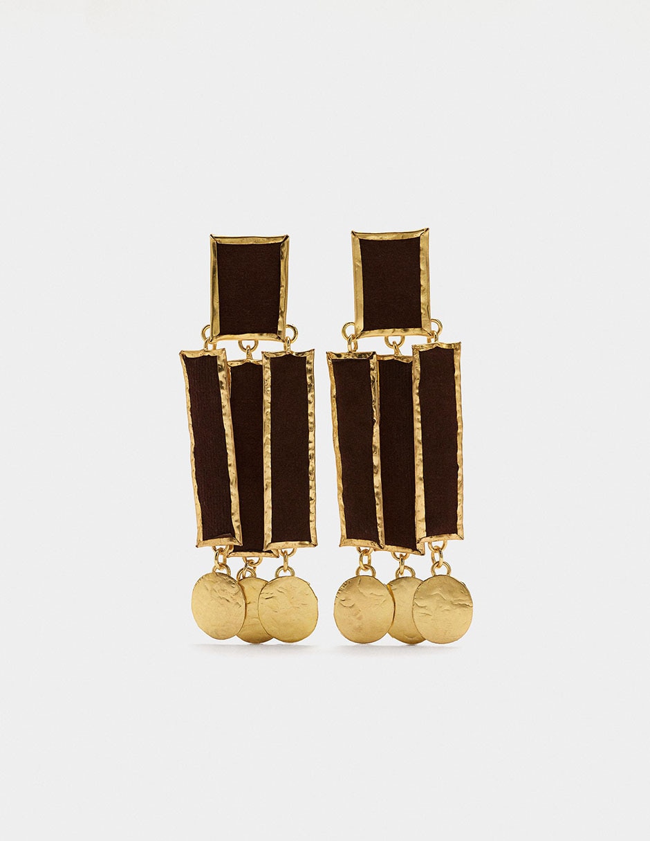 Aretes largos Trend Extra con acabado martillado