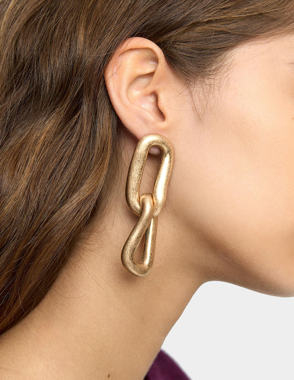 Aretes largos Parfois con acabado brillante