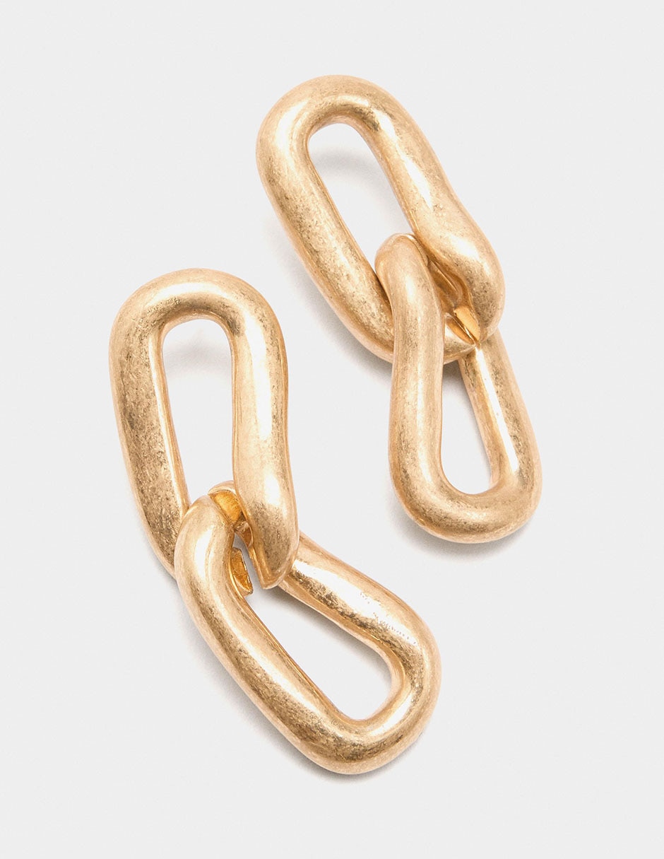 Aretes largos Parfois con acabado brillante