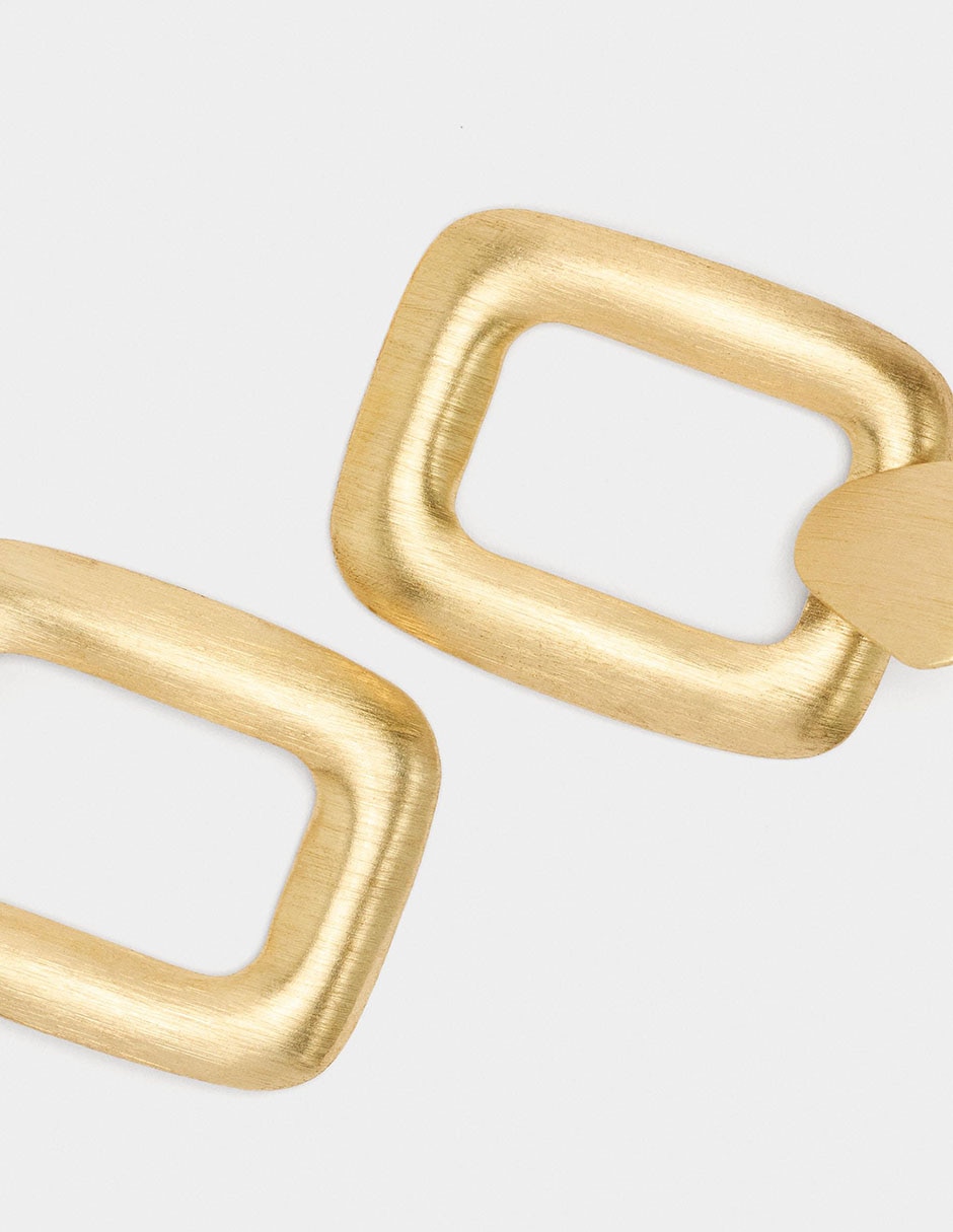 Aretes largos rectangulares Parfois Trend Extra con acabado cepillado
