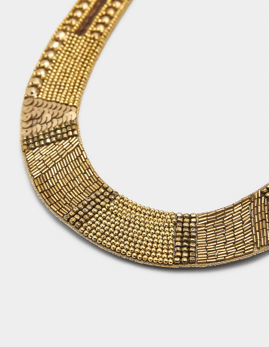 Collar