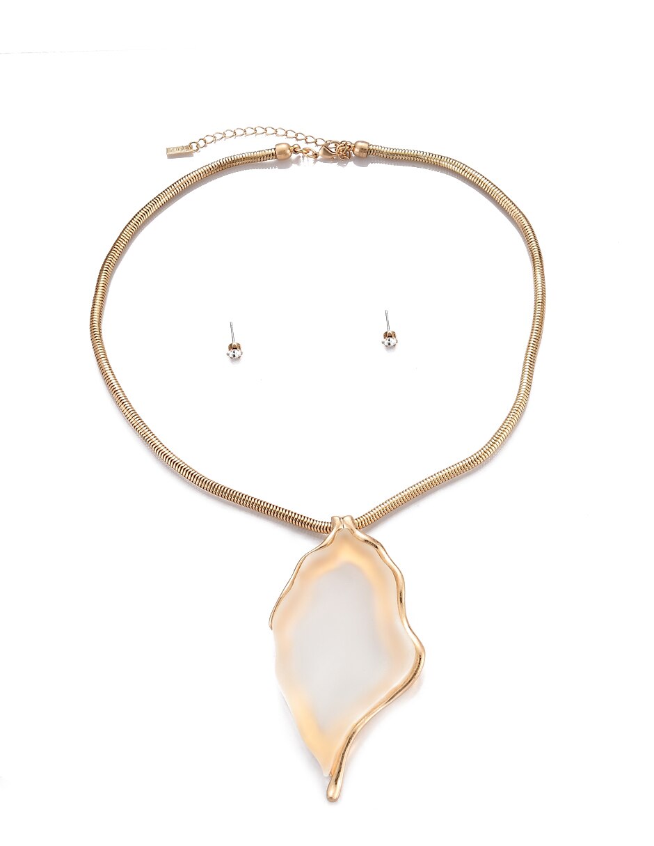 Aretes y collar 3