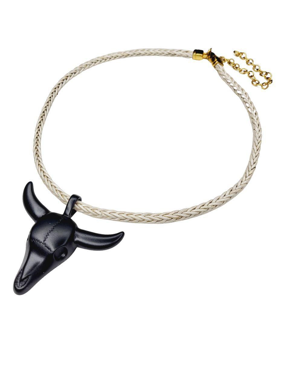 Collar toro de piel 5