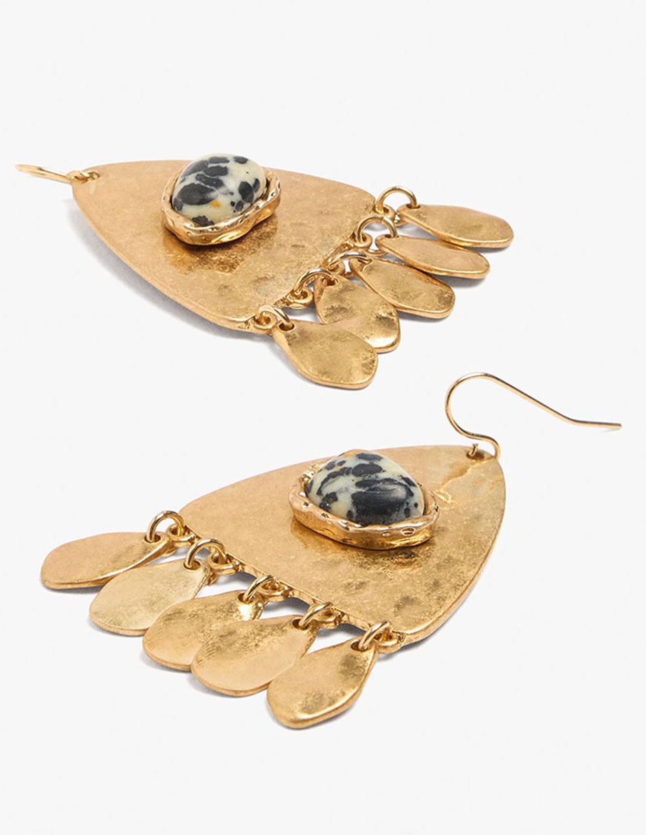 Aretes largos con acabado brillante