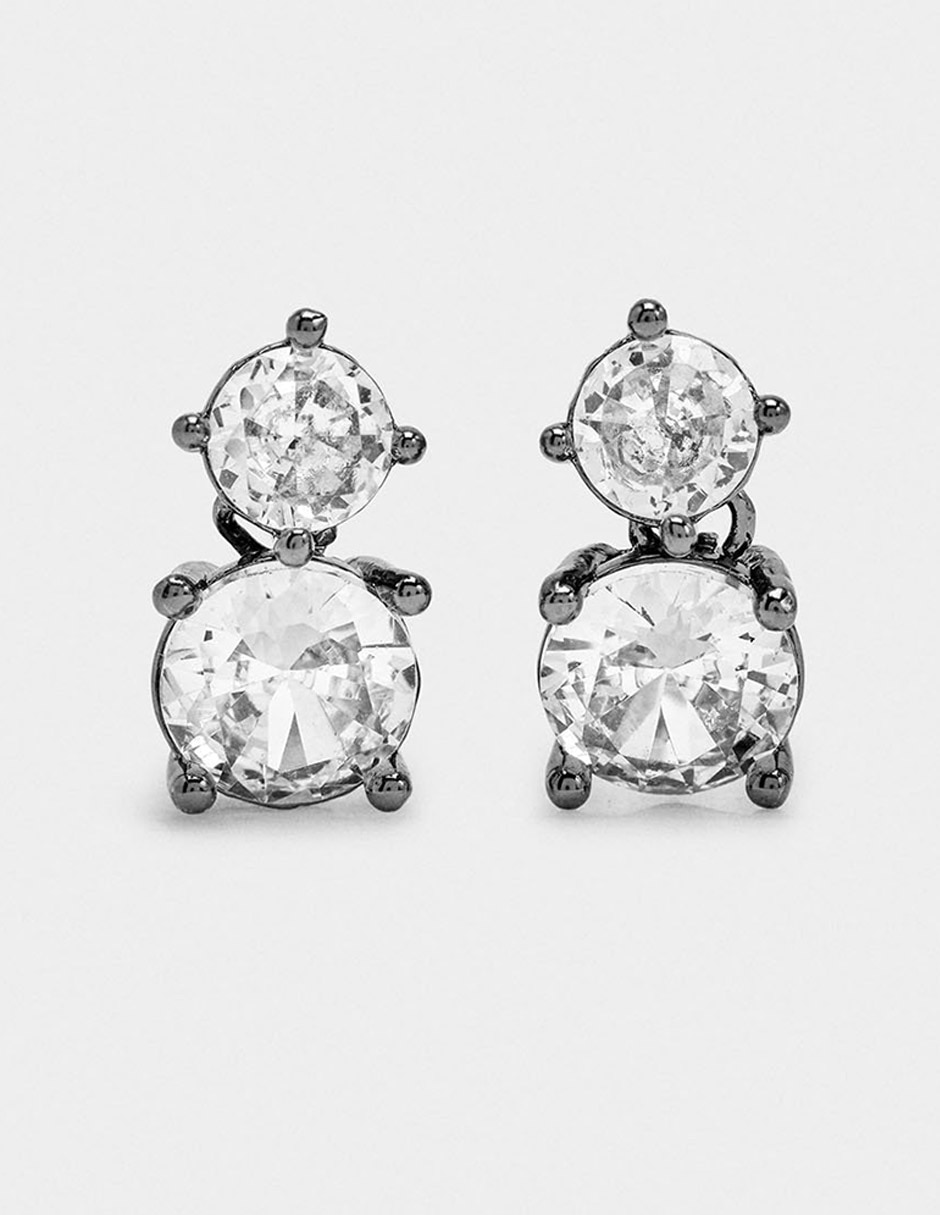 Aretes con acabado brillante Aretes con acabado brillante