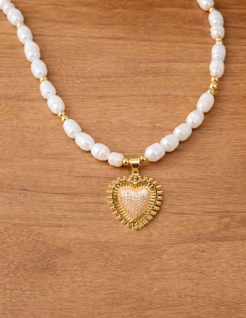 Collar con dije de corazón Aura 6